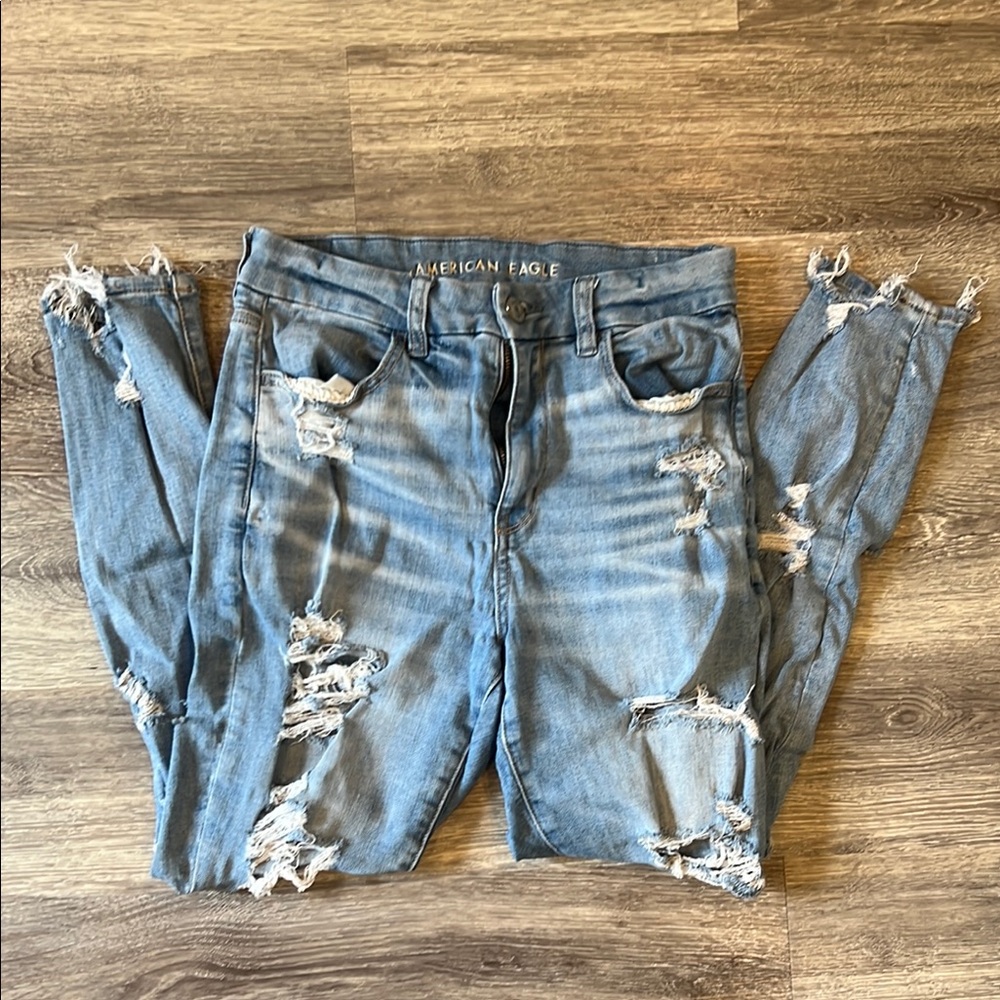 American Eagle Outfitters High Rise Blue Jeans Distressed
